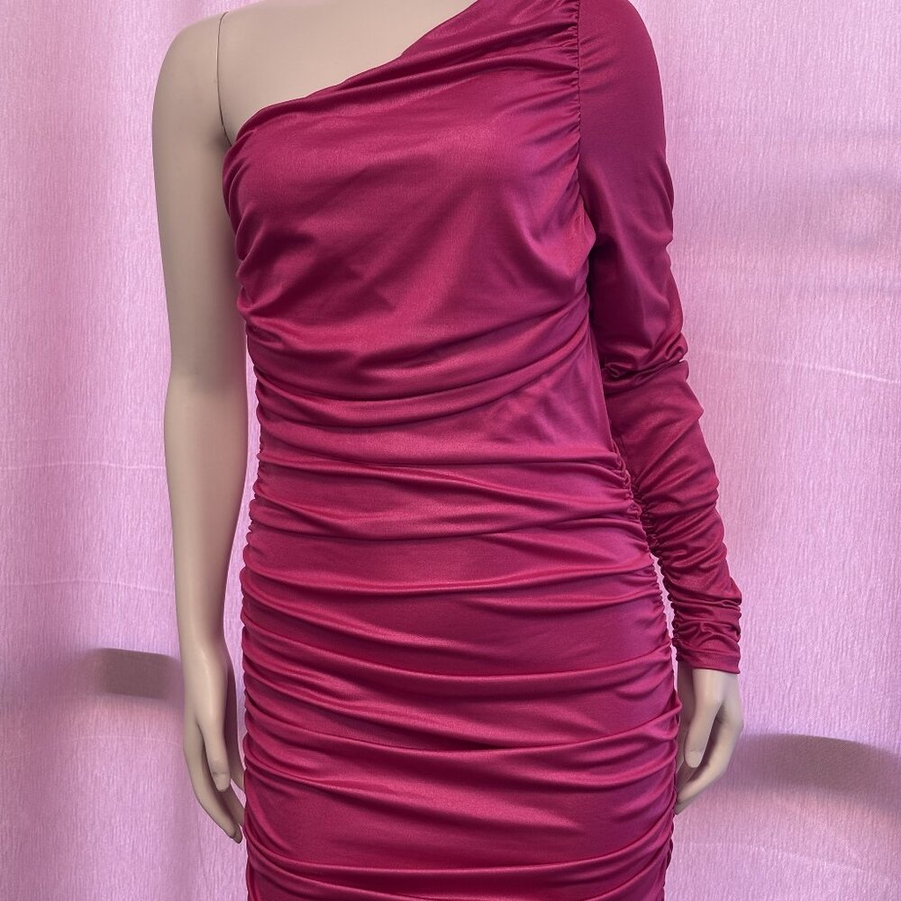 New Lucy in the Sky Off the Shoulder Cocktail Dress.  Women's size Large